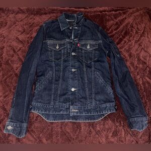 Levi’s Denim Jacket Size Medium